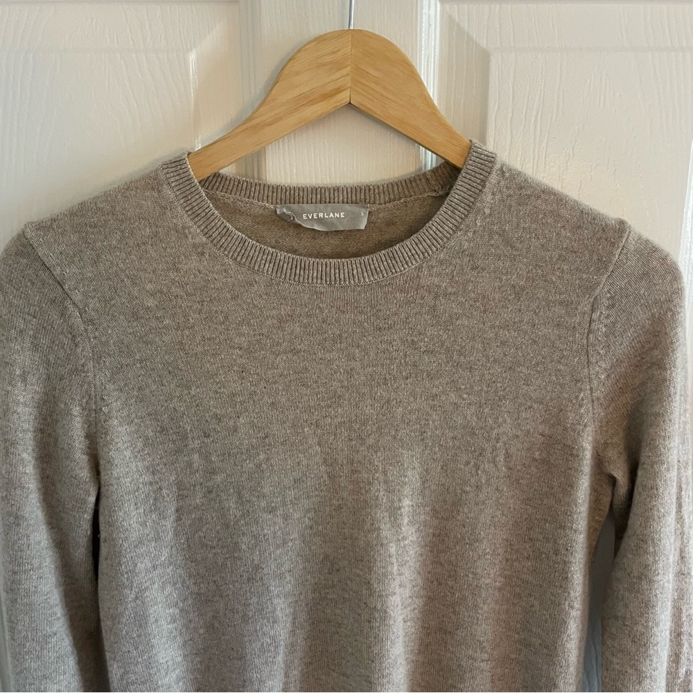 Everlane Cashmere Crewneck Sweater Tan Beige Size Small - Picture 4 of 10